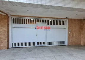 Foto 1 de Casa de Condomínio com 4 Quartos à venda, 280m² em Marapé, Santos