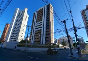 Foto 1 de Apartamento com 3 Quartos à venda, 155m² em Meireles, Fortaleza