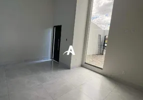 Foto 1 de Casa com 2 Quartos à venda, 70m² em Laranjeiras, Uberlândia