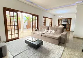 Foto 1 de Casa com 3 Quartos à venda, 210m² em Jardim Karaíba, Uberlândia