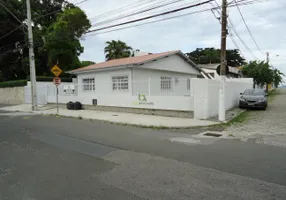 Foto 1 de Casa com 2 Quartos à venda, 107m² em Barreiros, São José
