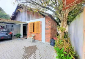 Foto 1 de Casa com 3 Quartos à venda, 120m² em Camaquã, Porto Alegre