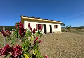 Foto 1 de Fazenda/Sítio com 3 Quartos à venda, 1500m² em Azurita, Mateus Leme