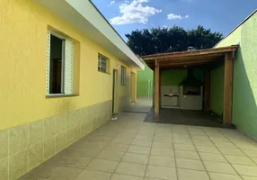 Foto 1 de Casa com 3 Quartos à venda, 341m² em Vila Anastácio, São Paulo
