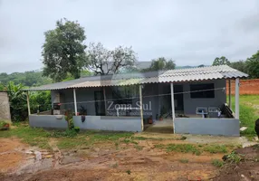 Foto 1 de Fazenda/Sítio com 3 Quartos à venda, 220m² em Brigadeiro Tobias, Sorocaba