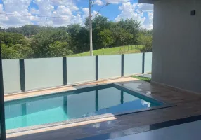 Foto 1 de Casa de Condomínio com 3 Quartos à venda, 171m² em Residencial Marília, Senador Canedo