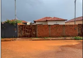 Foto 1 de Casa com 3 Quartos à venda, 180m² em , Capelinha