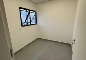 Foto 1 de Prédio Comercial para alugar, 580m² em Vila Santa Luzia, Taboão da Serra