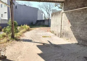 Foto 1 de Lote/Terreno para alugar, 648m² em Jardim Utinga, Santo André