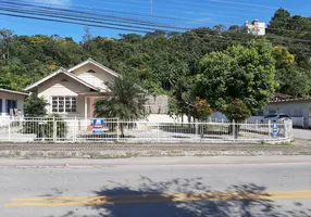 Foto 1 de Casa com 2 Quartos à venda, 250m² em Azambuja, Brusque