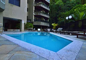 Foto 1 de Apartamento com 3 Quartos para alugar, 103m² em Pitangueiras, Guarujá
