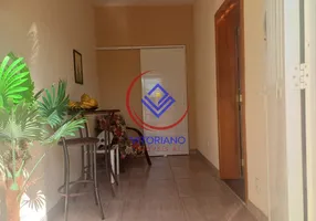 Foto 1 de Casa com 2 Quartos à venda, 68m² em Bento Ribeiro, Rio de Janeiro