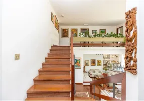 Foto 1 de Casa de Condomínio com 4 Quartos à venda, 384m² em Jardim Marajoara, São Paulo