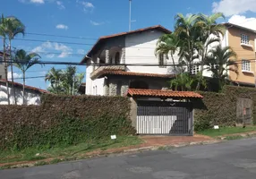 Foto 1 de Casa com 5 Quartos à venda, 471m² em Ouro Preto, Belo Horizonte