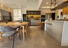 Foto 1 de Casa de Condomínio com 4 Quartos à venda, 451m² em Urbanova I, São José dos Campos