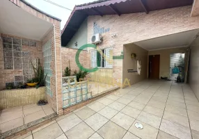Foto 1 de Casa com 2 Quartos à venda, 92m² em Vila Ponte Nova, Cubatão