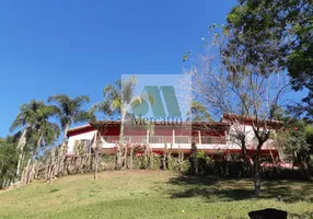 Foto 1 de Casa de Condomínio com 5 Quartos à venda, 330m² em Jardim Itatiaia, Embu das Artes