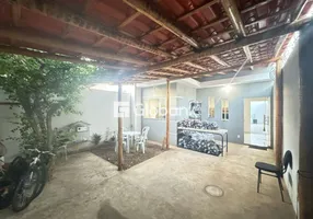 Foto 1 de Casa com 2 Quartos à venda, 65m² em Canelas, Montes Claros
