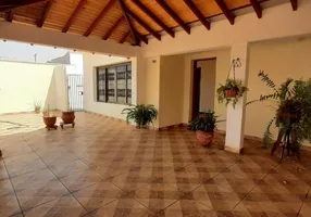Foto 1 de Casa com 3 Quartos à venda, 186m² em Vila Santa Dorotheia, Campo Grande