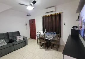 Foto 1 de Casa com 2 Quartos à venda, 51m² em Vila Voturua, São Vicente