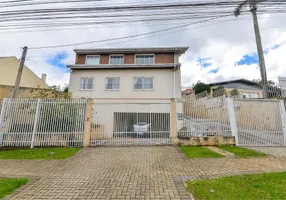 Foto 1 de Sobrado com 3 Quartos para alugar, 307m² em São Lourenço, Curitiba