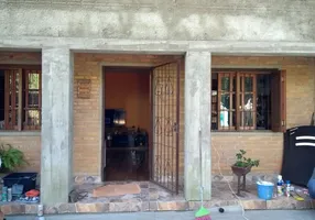 Foto 1 de Sobrado com 3 Quartos à venda, 200m² em Vila Nova, Porto Alegre