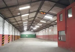 Foto 1 de Galpão/Depósito/Armazém para alugar, 1300m² em Chico de Paula, Santos