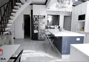 Foto 1 de Casa com 4 Quartos à venda, 180m² em Vila Firmiano Pinto, São Paulo