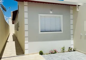 Foto 1 de Casa com 2 Quartos à venda, 90m² em Praia dos Amores, Balneário Camboriú