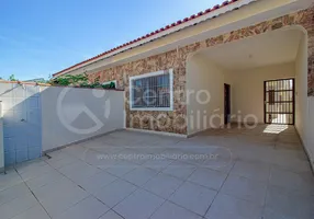 Foto 1 de Casa com 2 Quartos à venda, 135m² em Stella Maris, Peruíbe