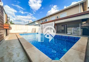 Foto 1 de Casa de Condomínio com 4 Quartos à venda, 235m² em Villa Branca, Jacareí