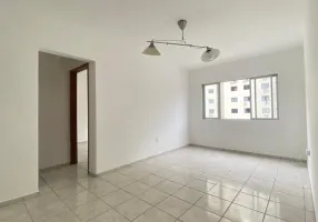Foto 1 de Apartamento com 1 Quarto para alugar, 52m² em Centro, Balneário Camboriú