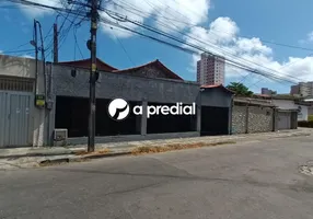 Foto 1 de Casa com 4 Quartos à venda, 350m² em Joaquim Tavora, Fortaleza