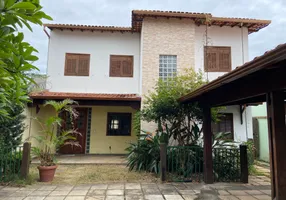 Foto 1 de Casa com 4 Quartos à venda, 325m² em Santa Cruz, Belo Horizonte