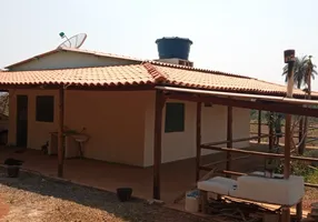 Foto 1 de Fazenda/Sítio com 2 Quartos à venda, 10000m² em Zona Rural, Caetanópolis