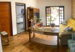 Foto 1 de Casa com 3 Quartos à venda, 250m² em Jardim Jussara, São Paulo