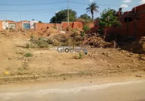 Foto 1 de Lote/Terreno à venda, 181m² em Santo Inácio, Montes Claros