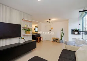 Foto 1 de Apartamento com 3 Quartos à venda, 74m² em Novo Mundo, Curitiba