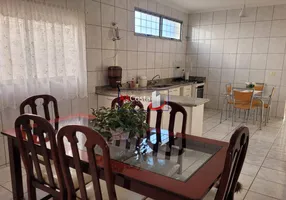 Foto 1 de Casa com 3 Quartos à venda, 210m² em Jardim Noêmia, Franca