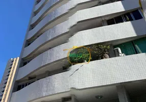 Foto 1 de Apartamento com 3 Quartos para alugar, 119m² em Graças, Recife