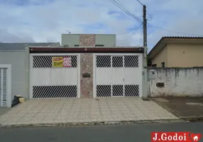 Foto 1 de Casa com 3 Quartos à venda, 130m² em Alto Boqueirão, Curitiba