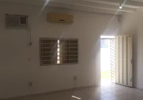 Foto 1 de Ponto Comercial com 2 Quartos para alugar, 30m² em CPA II, Cuiabá