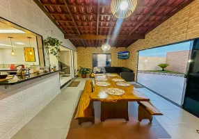 Foto 1 de Casa com 4 Quartos à venda, 241m² em Jardim Monza, Colombo