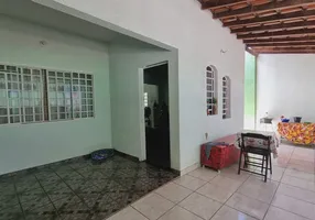 Foto 1 de Casa com 2 Quartos à venda, 116m² em São Patrício, Serra