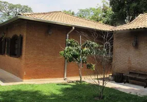 Foto 1 de Casa com 3 Quartos à venda, 244m² em Jardim Morumbi, São Paulo