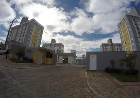 Foto 1 de Apartamento com 3 Quartos para alugar, 61m² em Argentina, Criciúma