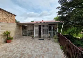 Foto 1 de Casa com 3 Quartos à venda, 179m² em Florescente, Viamão