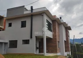 Foto 1 de Casa com 3 Quartos à venda, 116m² em Golfe, Teresópolis