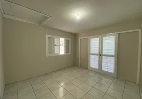 Foto 1 de Casa com 2 Quartos à venda, 80m² em Pinheirinho, Criciúma