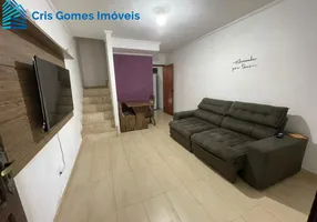 Foto 1 de Casa de Condomínio com 2 Quartos à venda, 90m² em Capão Redondo, São Paulo